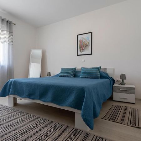 Atena Zaton Apartment Нин Екстериор снимка