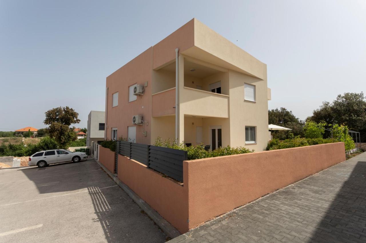 Atena Zaton Apartment Нин Екстериор снимка