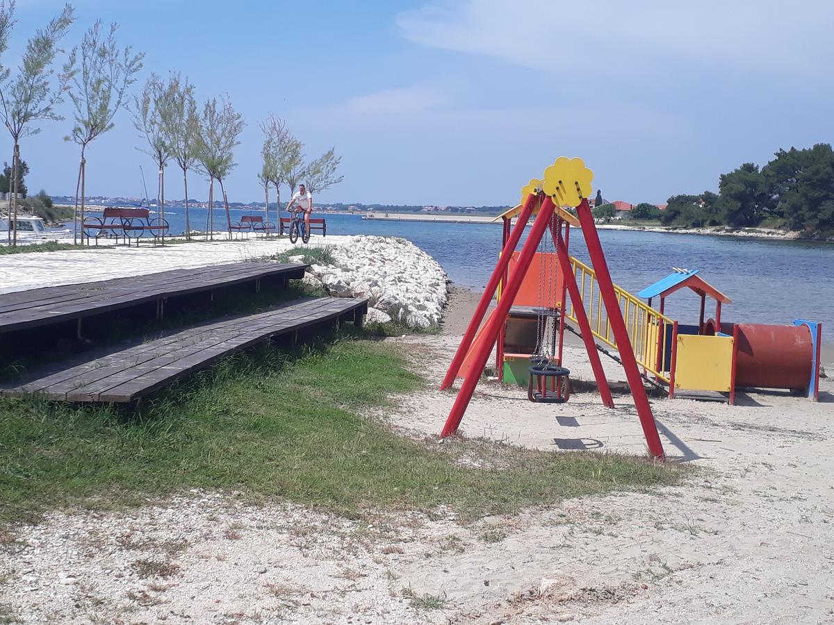 Atena Zaton Apartment Нин Екстериор снимка