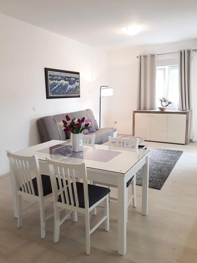 Atena Zaton Apartment Нин Екстериор снимка
